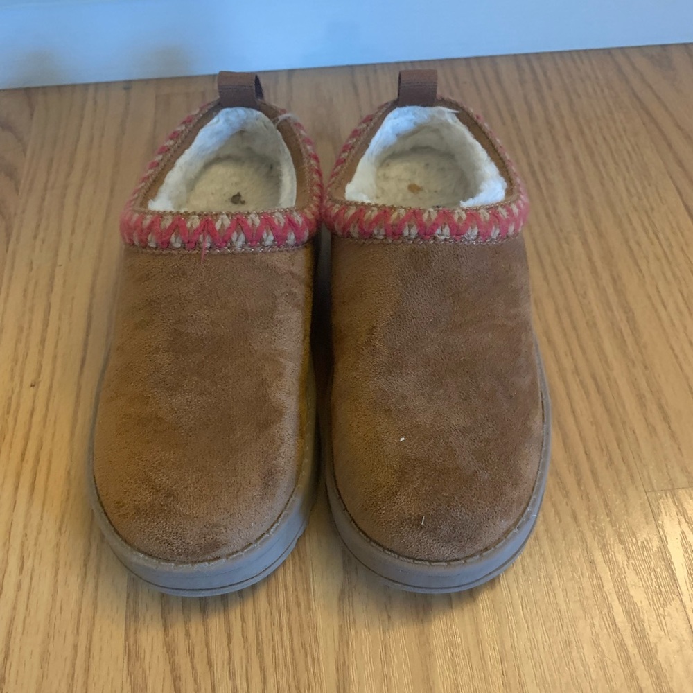 White Mountain Slippers